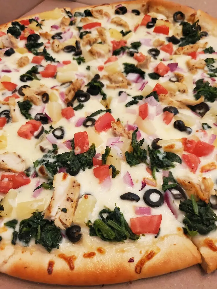 Chicken Alfredo Pizza Hawaii